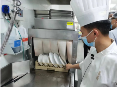 餐具消毒新规出台，酒店业需警醒 大连市市场监管局发布加强复用餐饮具消毒管理告知书